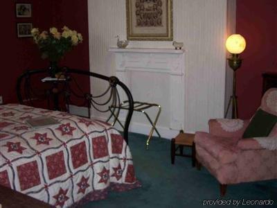 The William Lewis House 2* Washington